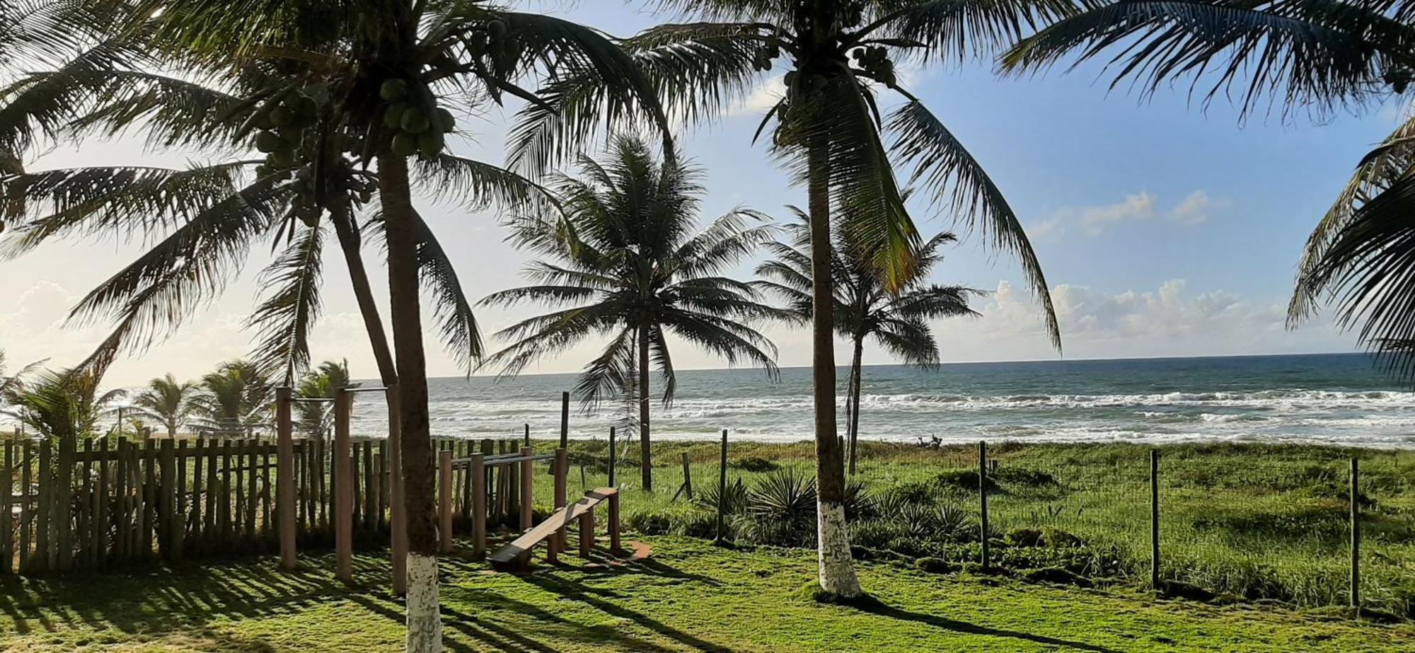 Camaçari Chale Brisa Mar Pe Na Areia Em Barra Do Jacuipeヴィラ エクステリア 写真